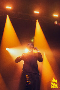 de staat biffy clyro le transbordeur lyon a celebration of endings blackened sky 14th floor records warner music group live nation france la SAS concerts