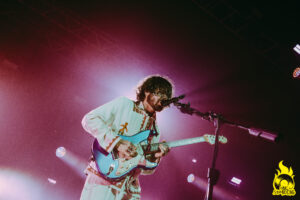 de staat biffy clyro le transbordeur lyon a celebration of endings blackened sky 14th floor records warner music group live nation france la SAS concerts