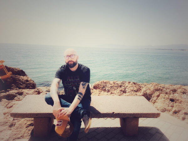 hex divided, alternative metal atmosphérique, Life Of Agony, Katatonia, Audioslave, Alice In Chains, Stone Sour, Greg Puciato, Ghost, Deftones, Thrice Appollonia post-metal house of freaks webzine blog musical